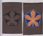 camou en dt-63 mouwembleem 5e divisie, Verzamelen, Ophalen of Verzenden, Landmacht, Nederland, Embleem of Badge