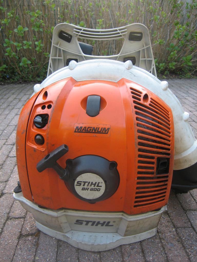 Stihl BR600 Magnum Bladblazer Ruggedragen Benzine 4-Mix, Tuin en Terras, Bladblazers, Gebruikt, Ruggedragen, Benzine, Ophalen