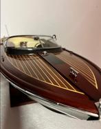 Riva versie Aquariva 67 (luxe, in hout) 1:12 modelboot, Ophalen of Verzenden