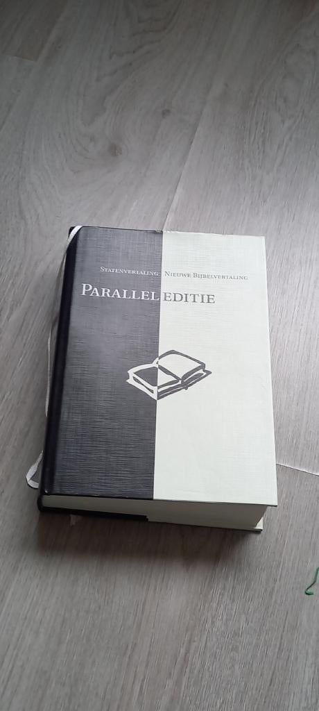 Paralleleditie bijbel, Diverse auteurs, Ophalen of Verzenden, Zo goed als nieuw, Christendom | Katholiek
