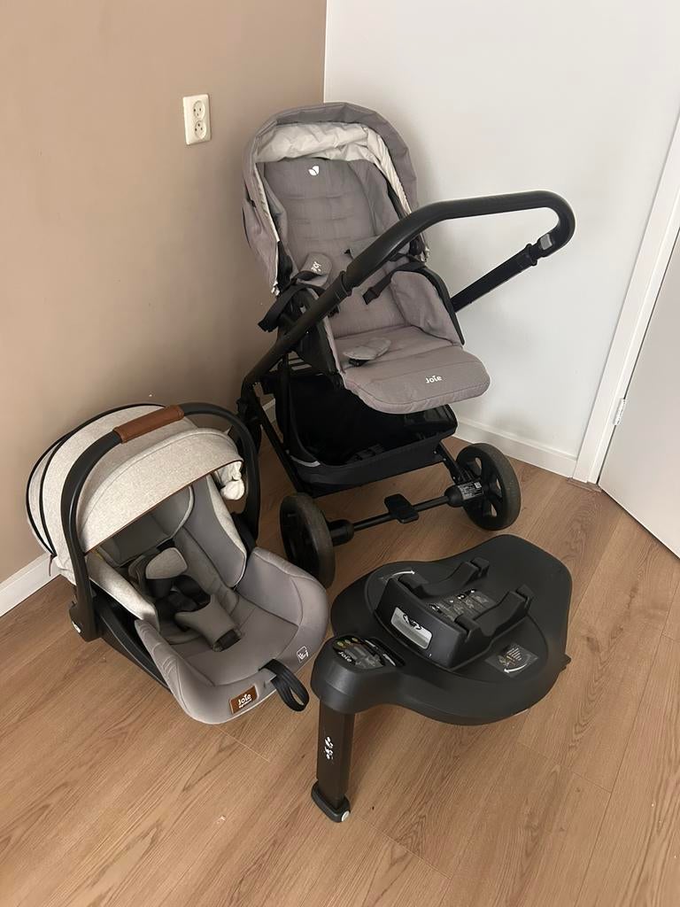 Joie kinderwagen met autostoel, Kinderen en Baby's, Kinderwagens en Combinaties, Zo goed als nieuw, Overige merken, Ophalen
