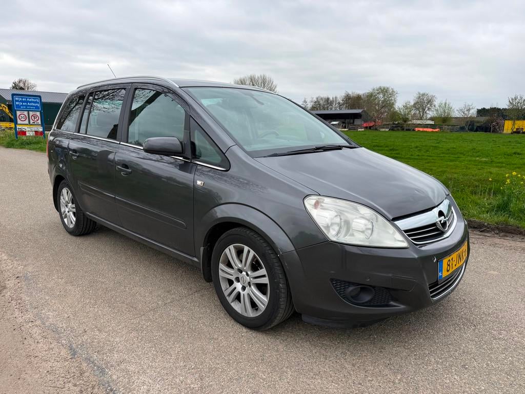 Opel Zafira 2.2 Cosmo 7-Pers/Airco/Navi/ Apk 02-2027, Auto's, Opel, Voorwielaandrijving, Stof, Gebruikt, 4 cilinders