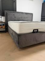 Rosella bed 180x200 - 3 jaar oud, zo goed als nieuw!, Huis en Inrichting, Slaapkamer | Bedden, Ophalen, Tweepersoons, Zo goed als nieuw