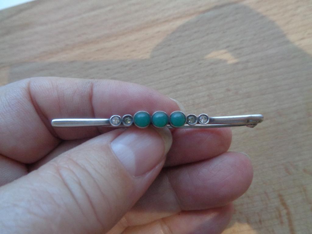 zilveren antieke broche met groene stenen [622], Verzenden, Zilver, Broche