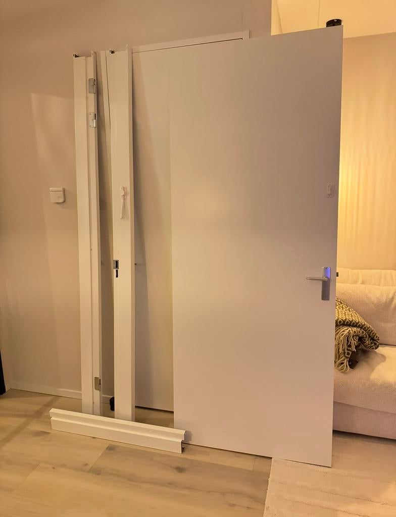 Witte deur met kunststof kozijn (93 x 231,5 cm), Doe-het-zelf en Verbouw, Deuren en Horren, Ophalen, Kunststof, 80 tot 100 cm