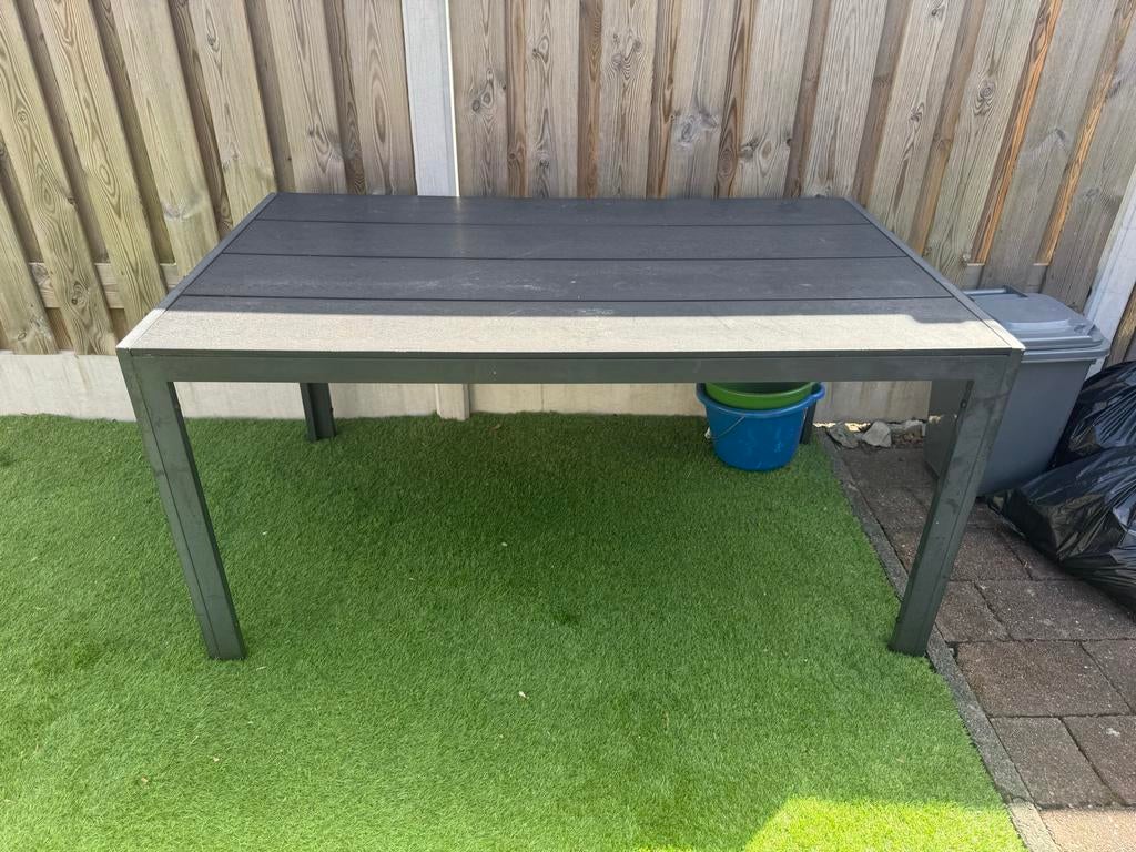 Tuintafel met gebruiksporen, Tuin en Terras, Tuintafels, Ophalen of Verzenden, Gebruikt, Rechthoekig, Metaal