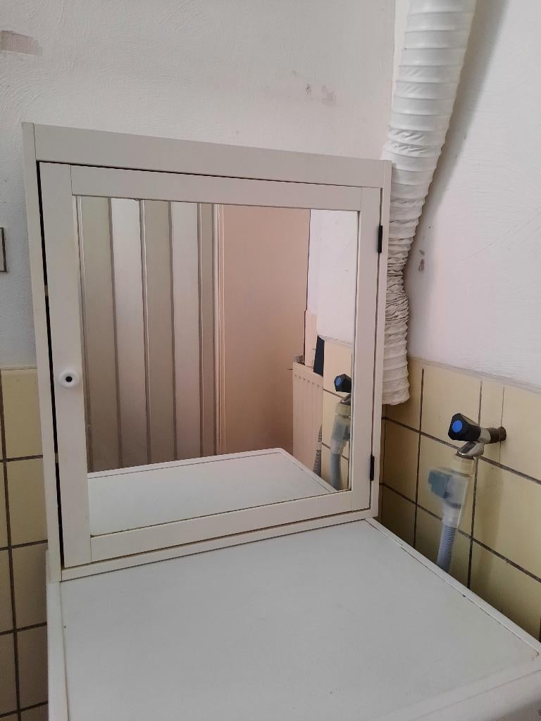 Bathroom cabinet with mirror, Huis en Inrichting, Badkamer | Badkamermeubels, Ophalen, Spiegelkast, 50 tot 100 cm, Zo goed als nieuw