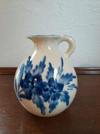 Blauw wit vaasje van Pottery De Driehoek uit Huizen, Ophalen of Verzenden