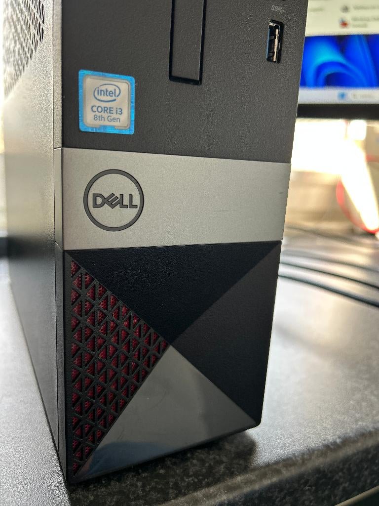 Dell Vostro 3470, Computers en Software, Desktop Pc's, Zo goed als nieuw, 3 tot 4 Ghz, SSD, 8 GB, Ophalen of Verzenden