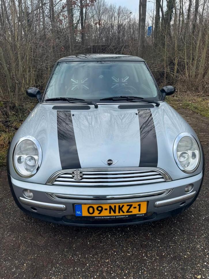Mini 1.6 16V Cooper 2003 Grijs, Auto's, Mini, Particulier, Cooper, ABS, Airbags, Airconditioning, Bluetooth, Boordcomputer, Centrale vergrendeling