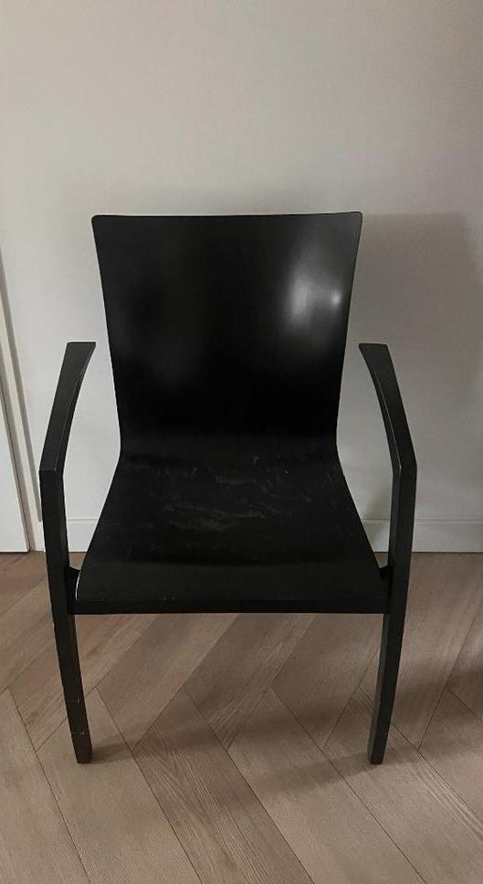 Jaren 90 Hugo de Ruiter 'camarilla' plywood stoel Leolux, Huis en Inrichting, Stoelen, Ophalen, Zwart, Zo goed als nieuw, Eén