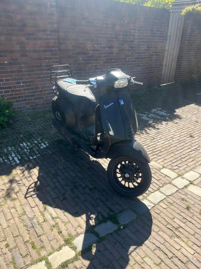 Vespa sprint schade/opknapper, Gebruikt, Ophalen of Verzenden, Benzine, Vespa