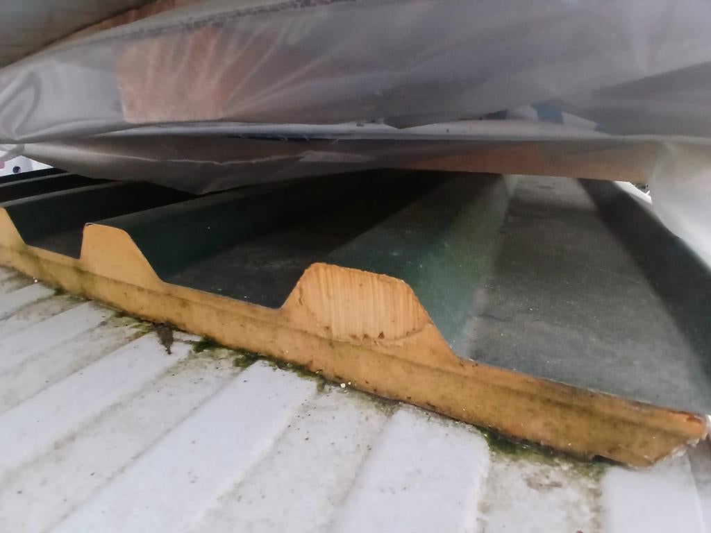 Falk Sandwichpanelen TR5 Donkergroen 40mm - 2x4m, 1x3m, 4 tot 8 cm, Gebruikt, Hardschuim (Pir), 15 m² of meer