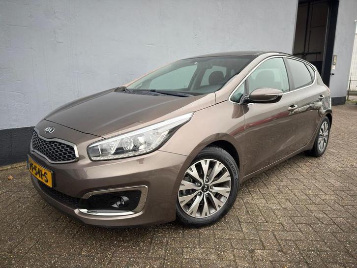 Kia Cee'd 1.6 GDI DynamicLine, Auto's, Kia, Bedrijf, Te koop, (Pro) Cee d, ABS, Achteruitrijcamera, Airbags, Airconditioning, Alarm
