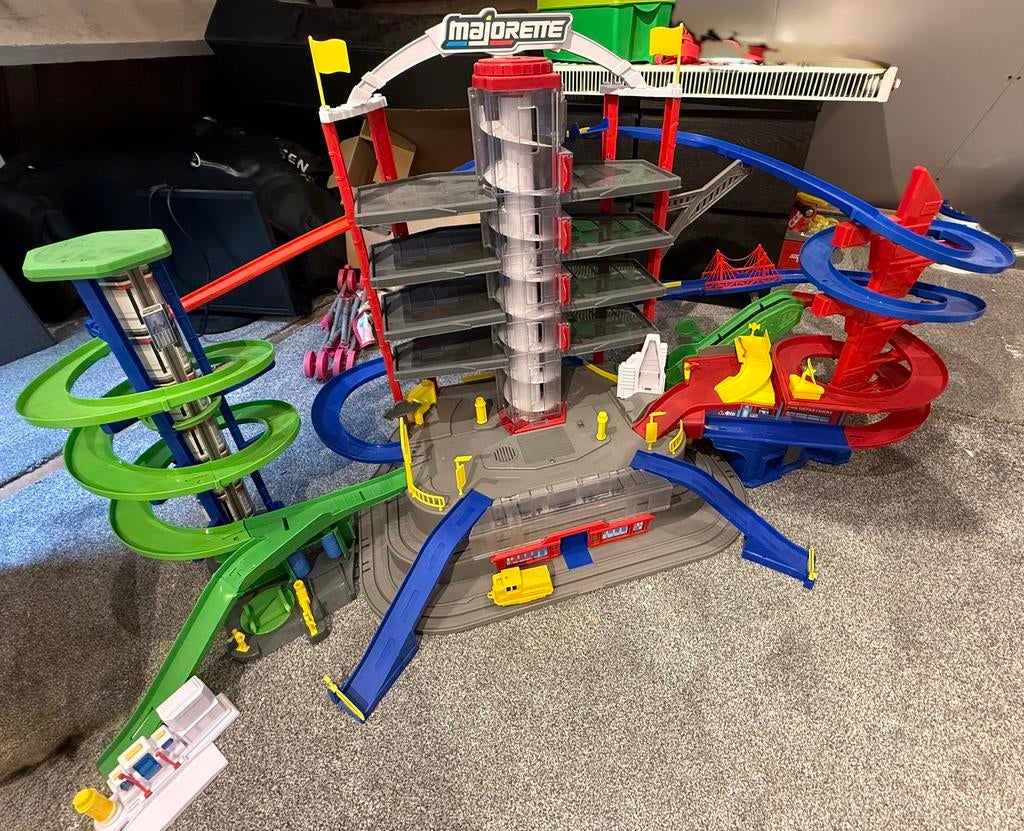 Majorette Super City Parkeergarage met licht en geluid, Ophalen, Zo goed als nieuw