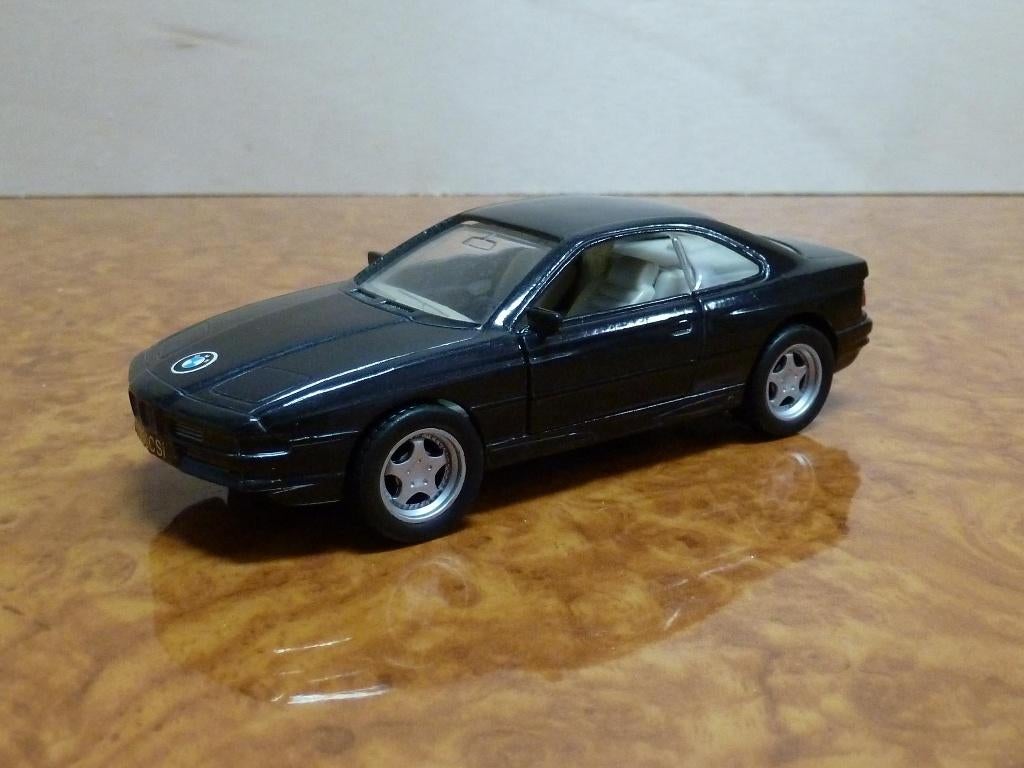 BMW 850 CSI ( modelauto ), Ophalen of Verzenden, Zo goed als nieuw, Auto, Overige merken