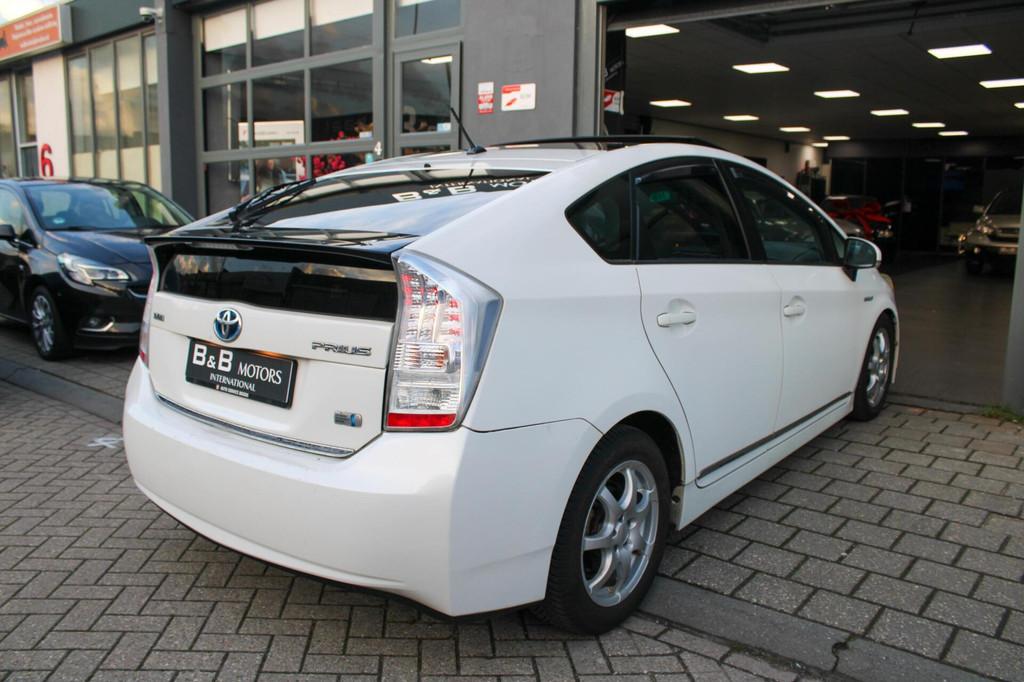 Toyota Prius 1.8 Comfort|CAM|STOELVERW|SCHUIFDAK|CRUISE|HUD, 136 pk, Gebruikt, 4 cilinders, Met garantie (alle)