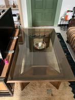 Grote vintage salontafel met glazen blad, Huis en Inrichting, Tafels | Salontafels, Ophalen, Gebruikt, 50 tot 100 cm, 100 tot 150 cm