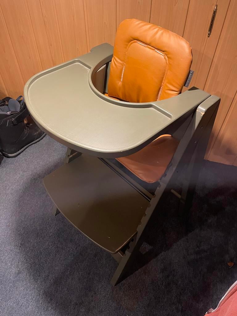 Kidsmill Meegroeistoel Olive Green met Eetblad, Ophalen, Gebruikt, Meegroeistoel, -