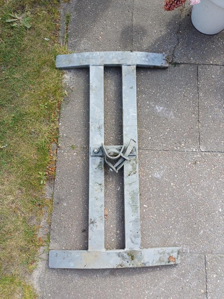 Verzinkte baakvoet, Ophalen