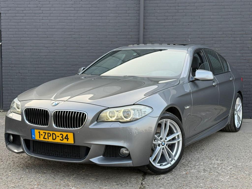 BMW 5-serie 520d High Executive M Pakket Origineel|Schuifdak, Auto's, BMW, Automaat, Euro 5, Achterwielaandrijving, 4 cilinders