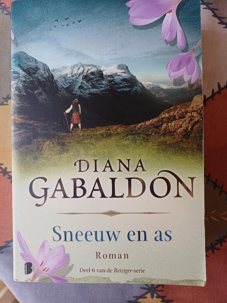 Diana Gabaldon Sneeuw en as Reiziger serie, Ophalen, Gelezen, Diana Gabaldon