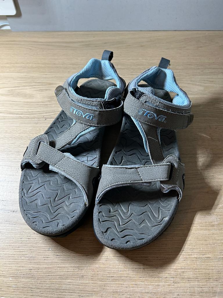 Teva Sandalen Grijs/Blauw Maat 41, Kleding | Dames, Schoenen, Blauw, Gedragen, Sandalen of Muiltjes, Ophalen of Verzenden