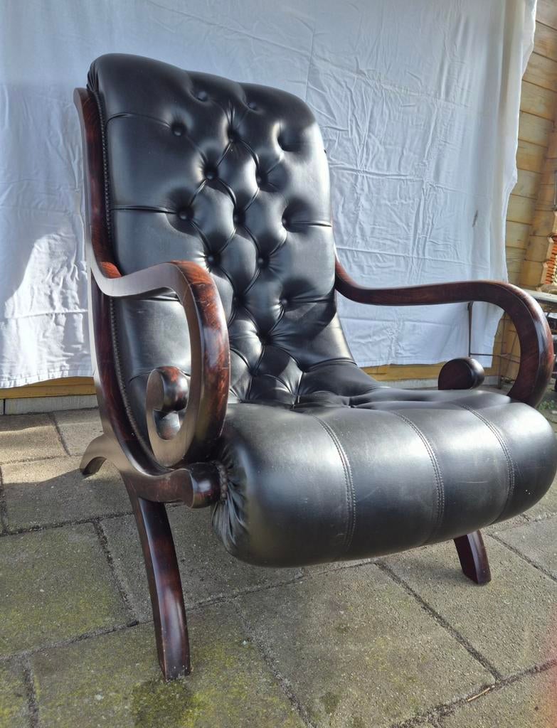 Zwart leren engelse chesterfield slipper fauteuil, Ophalen, 75 tot 100 cm