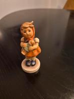 Vintage Hummel beeldje: Meisje met pop, Verzamelen, Beelden en Beeldjes, Ophalen of Verzenden, Gebruikt, Hummel