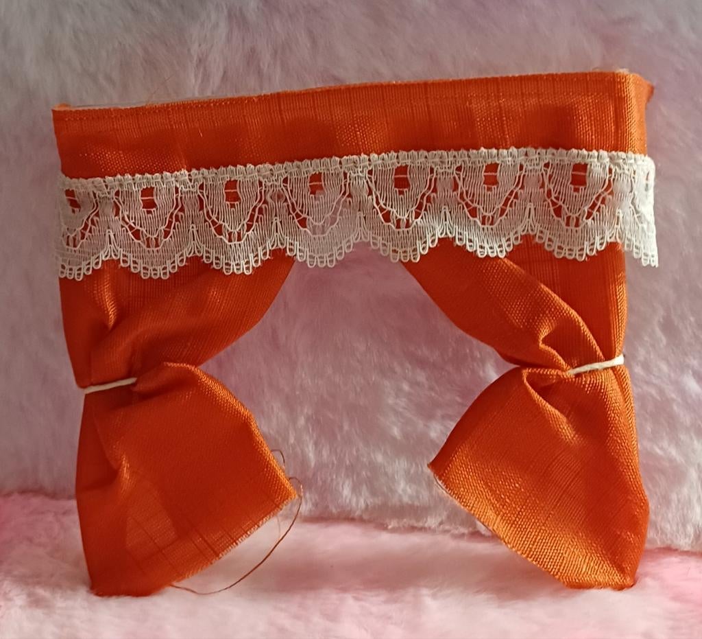 Poppenhuis lundby gordijn, Verzamelen, Poppenhuizen en Toebehoren, Ophalen of Verzenden, Gebruikt, Poppenhuis