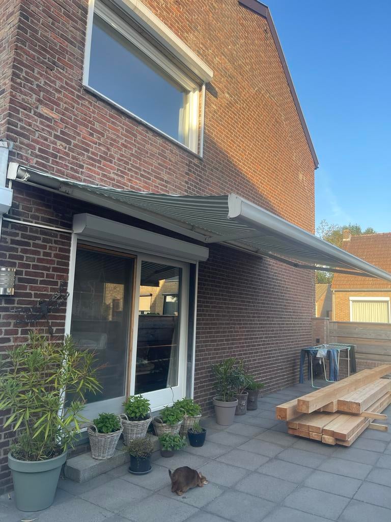 Elektrisch zonnescherm 5.5m breed met afstandsbediening, Tuin en Terras, Gebruikt, 450 cm of meer, Elektrisch, Ophalen of Verzenden