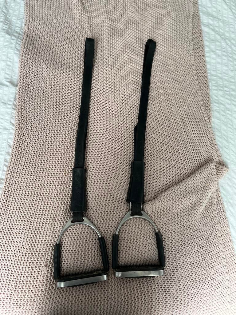 Flexibele stijgbeugels Sprenger, Dieren en Toebehoren, Paarden en Pony's | Hoofdstellen en Tuigage, Ophalen of Verzenden, Zo goed als nieuw