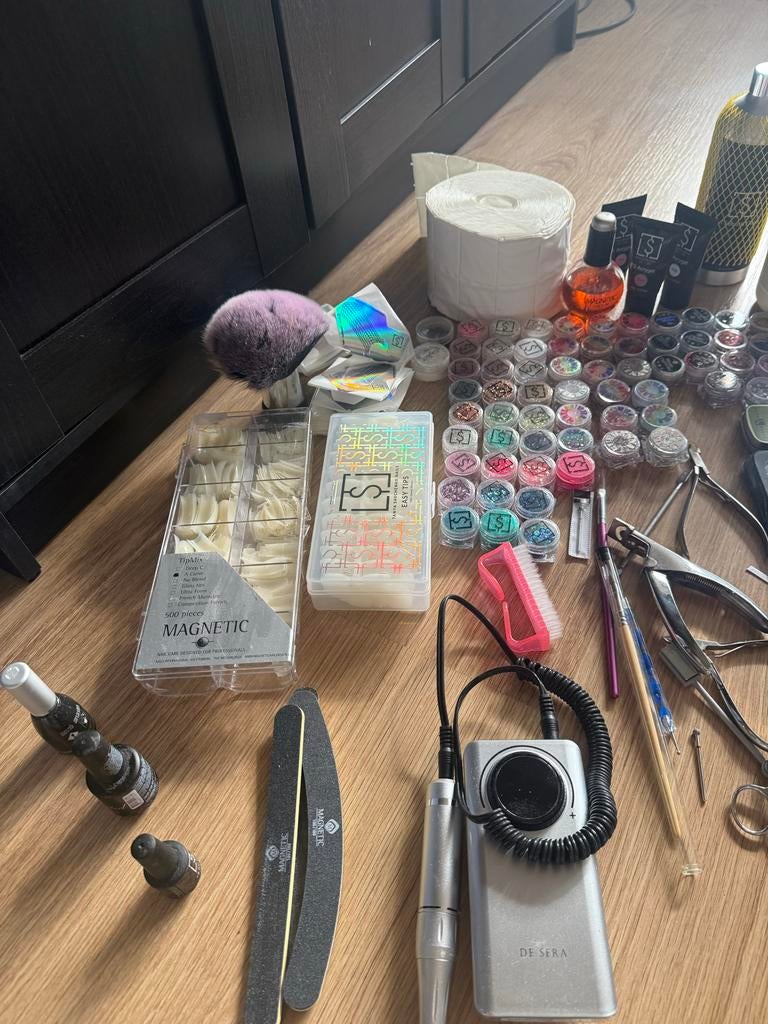 Uitgebreide set Nagelproducten - Alles voor perfecte nagels, Gebruikt, Overige kleuren, Ophalen of Verzenden, Handen en Nagels