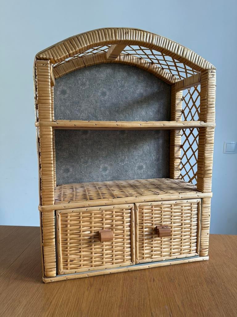Vintage Boho rotan boogkastje - midcentury jaren 70 design, Met deur(en), Overige materialen, Ophalen of Verzenden, Zo goed als nieuw