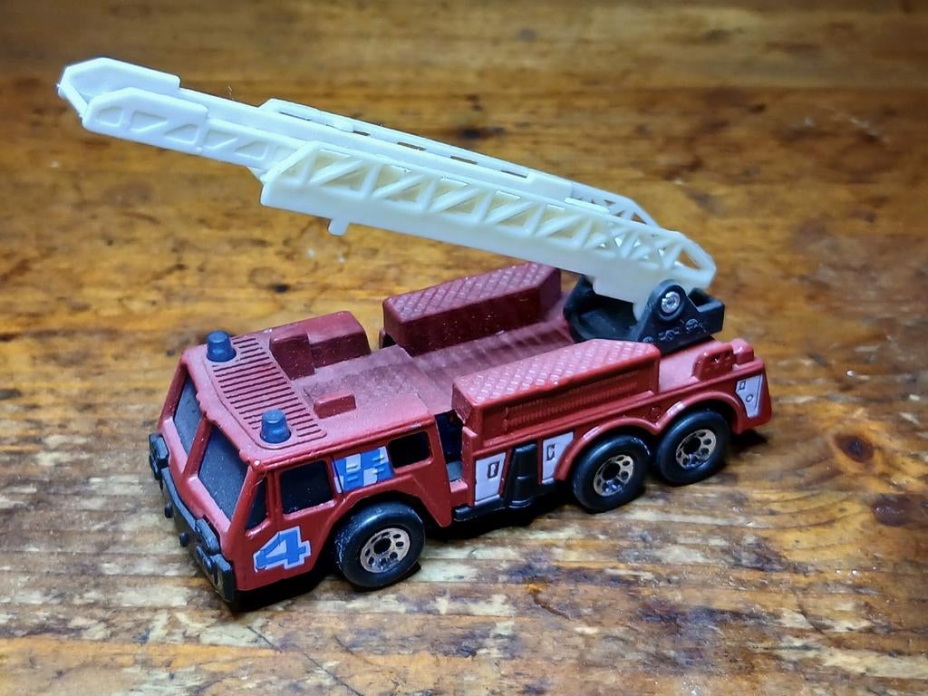 Matchbox fire tender, Ophalen of Verzenden, Bus of Vrachtwagen, Matchbox