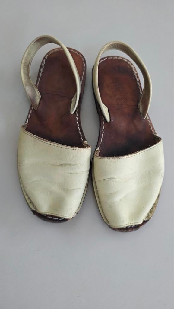 Spaanse sandalen leer maat 39 lichtgroen, Ophalen of Verzenden, Gedragen