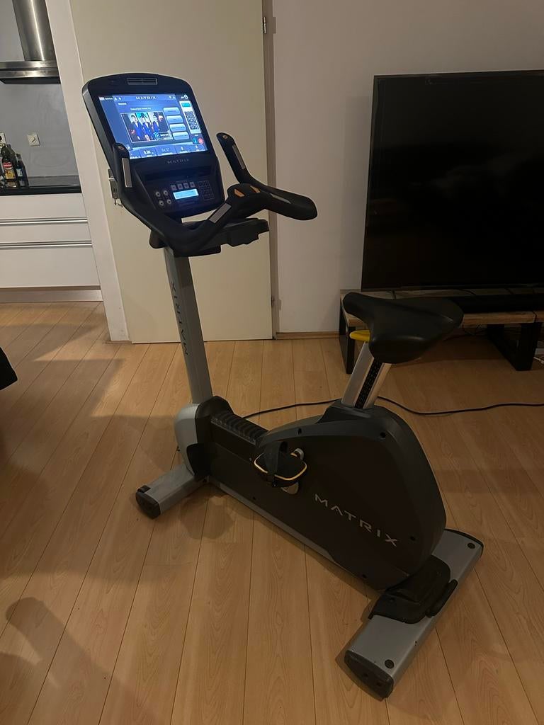 Matrix fiets, sportschool kwaliteit, Ophalen, Zo goed als nieuw, Metaal, Benen