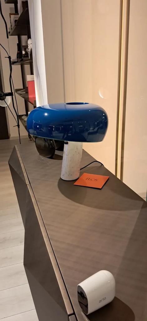 Flos Snoopy tafellamp Blauwe hoed & marmer voet LP 1.220,-, Info@micheldethouars.nl, Glas, Nieuw, Ophalen of Verzenden