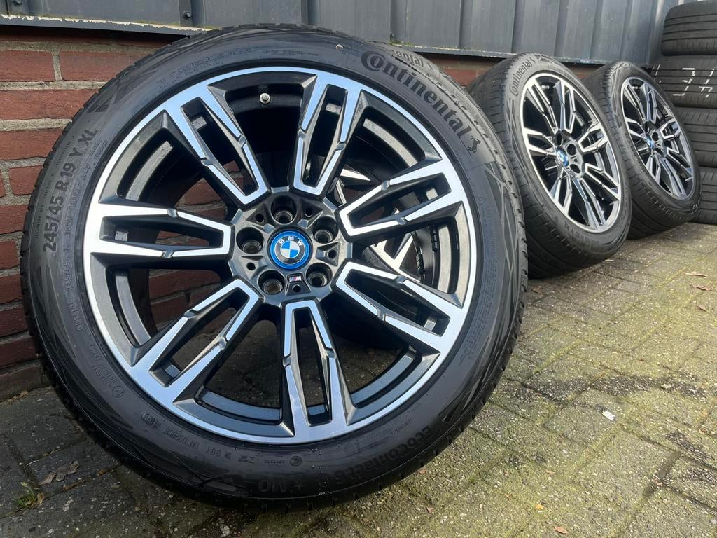 19” Originele BMW 5 Serie G60 G61 Zomerset Continental 935M, Banden en Velgen, Bmw, 2289CC, Bmwklantenservice@bmw.nl