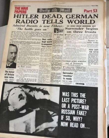 WW2 H*tlers dood kranten Daily Mail Daily Expres 1945😎🤗👌, Verzamelen, Militaria | Tweede Wereldoorlog, Ophalen of Verzenden