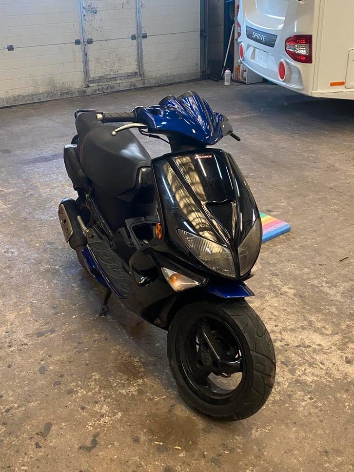 Speedfight 2 AC snor, Fietsen en Brommers, Scooters | Peugeot, Gebruikt, Speedfight, Tweetakt, Ophalen