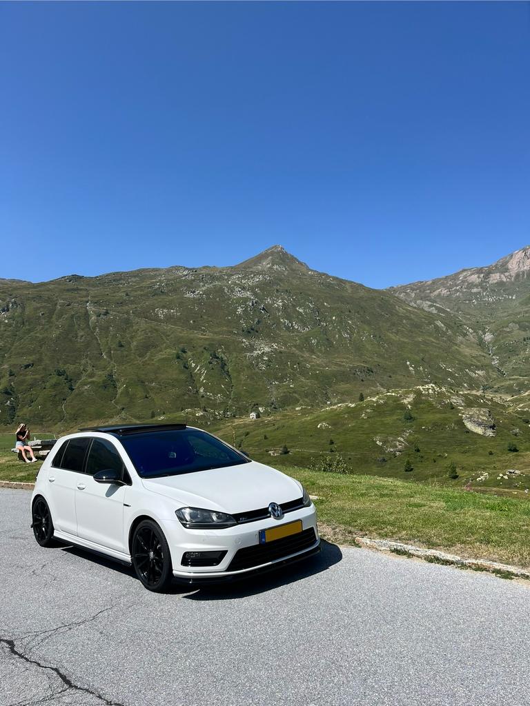 Volkswagen Golf 1.4 TSI 110KW 5D DSG 2015 3xR-Line, Stof, 4 cilinders, Wit, Origineel Nederlands