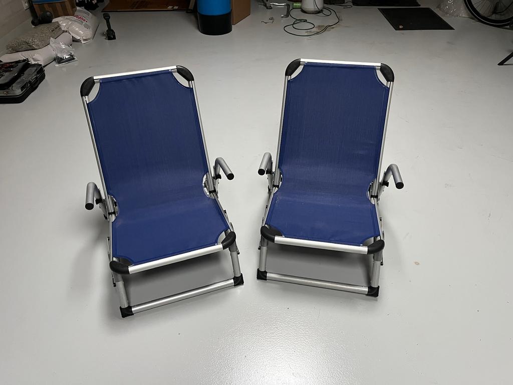 2 mooie aluminium lichtgewicht strand stoeltjes, Caravans en Kamperen, Kampeermeubelen, Ophalen, Zo goed als nieuw, Campingstoel