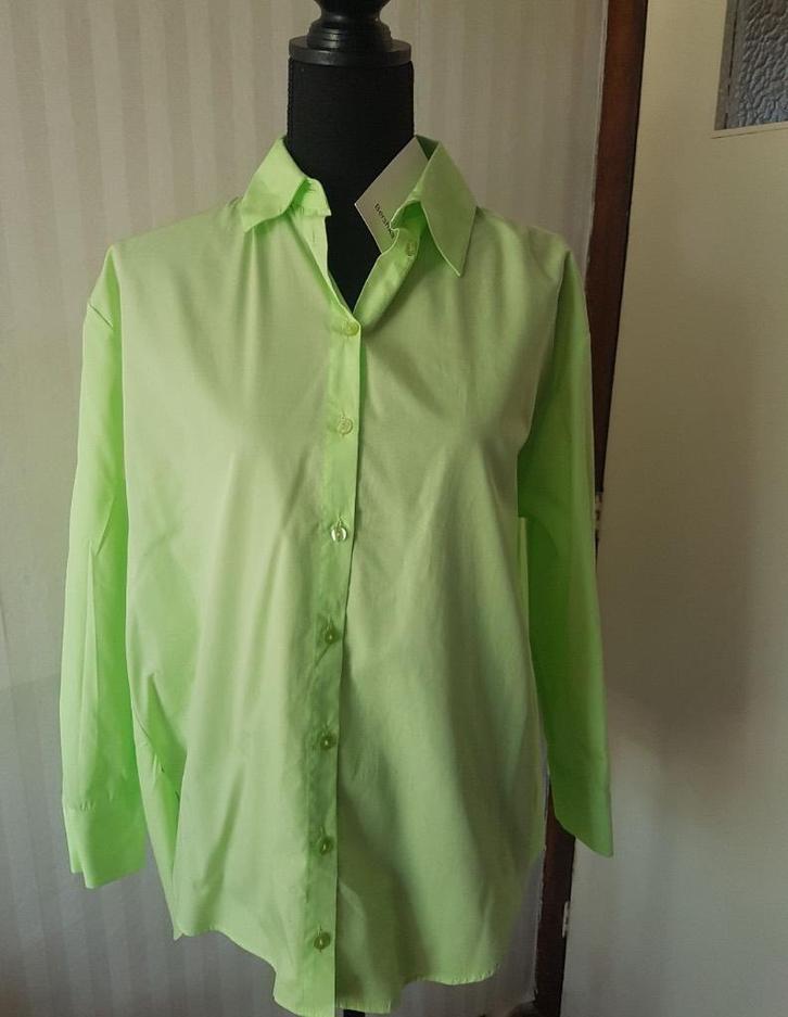 Nieuw! Bershka oversized lime groene blouse, 36 38, Kleding | Dames, Blouses en Tunieken, Nieuw, Maat 36 (S), Groen, Verzenden