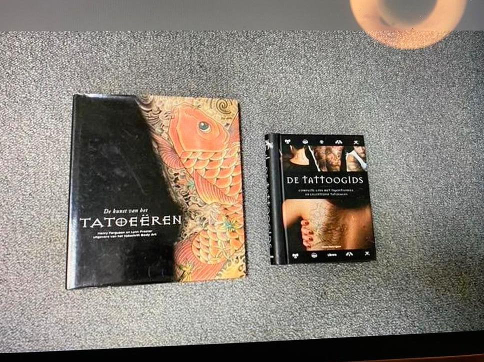 Tatoeëren tattoogids, Ophalen of Verzenden, Gelezen, Spiritualiteit algemeen, Achtergrond en Informatie