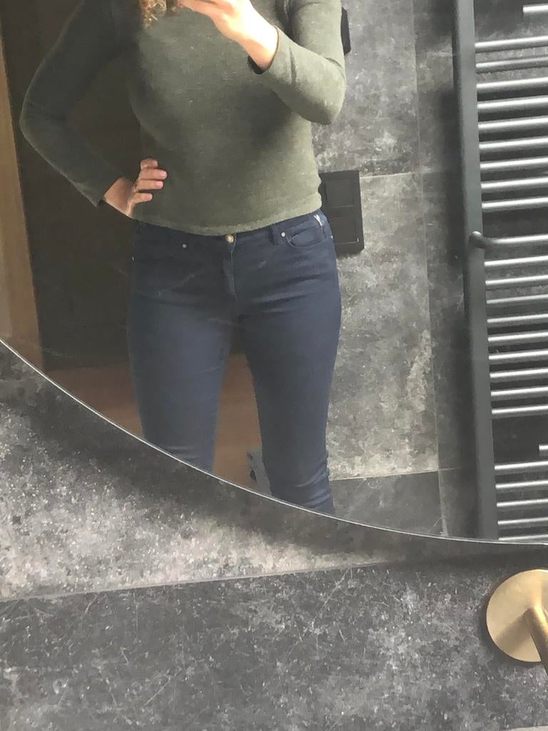 Donkerblauwe skinny jeans van Blue Ridge, maat 36, Kleding | Dames, Ophalen of Verzenden, Zo goed als nieuw, Blauw, W28 - W29 (confectie 36)