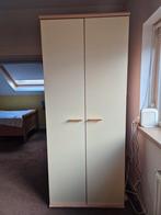 Ruime, nette kledingkast met deuren, Ophalen, Overige materialen, 100 tot 150 cm, Modern