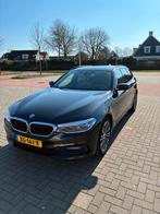 BMW 5-Serie 530i 252pk Aut. 2018 Zwart Trekhaak Panorama APK, Auto's, 1998 cc, Achterwielaandrijving, 4 cilinders, 2000 kg