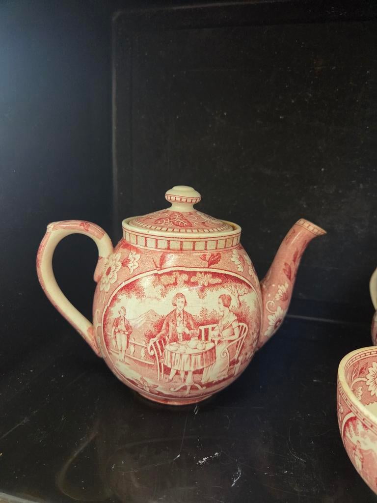 Societe Ceramique teadrinker serviesdelen rood-wit, Antiek en Kunst, Antiek | Servies los, Ophalen of Verzenden