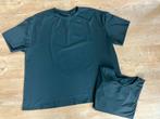 2 zwarte t-shirts van dikke travelstof, mt 50-52, Kleding | Dames, Ophalen of Verzenden, Zo goed als nieuw, Zwart, Shirt of Top